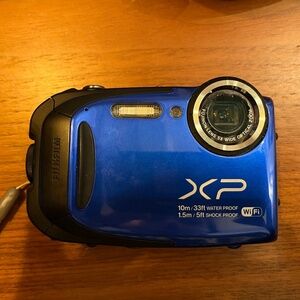 Fujifilm Finepix XP70 Digital Camera in Blue